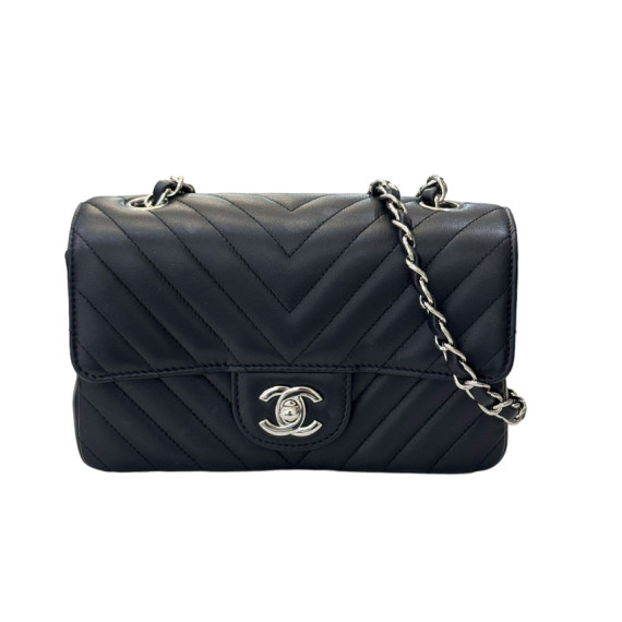 Chanel 20cm Flap Chevron