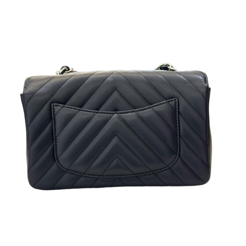 Chanel 20cm Flap Chevron