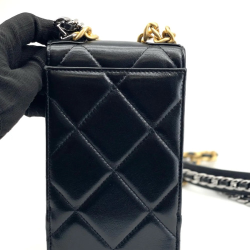 Chanel 19 phone bag 