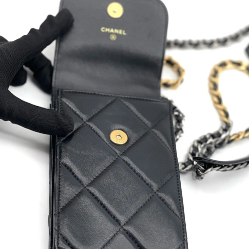 Chanel 19 phone bag 