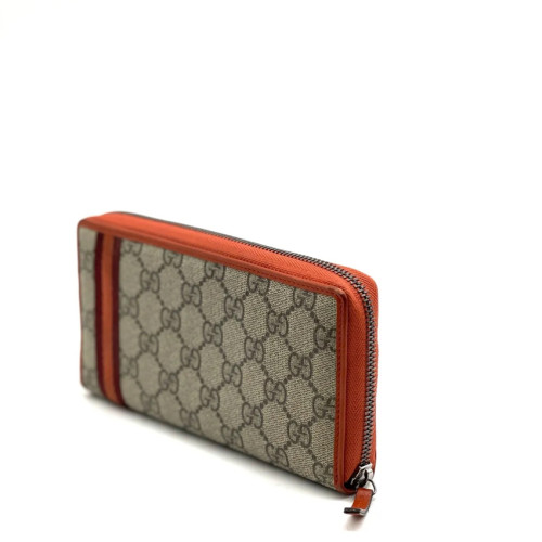 Gucci wallet 