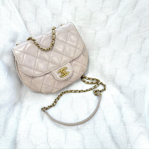 Chanel 19cm Flap