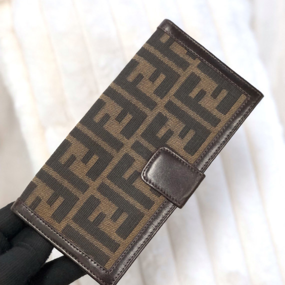 Fendi long wallet