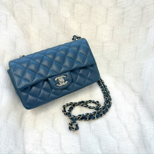 Chanel 20cm Flap