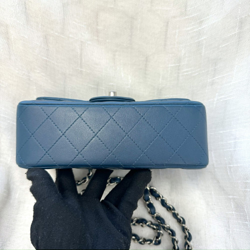 Chanel 20cm Flap