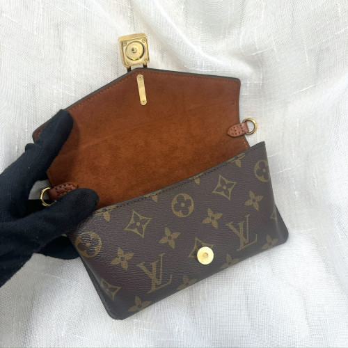 LV Padlock On Strap