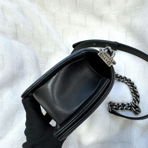 Chanel Boy 20cm