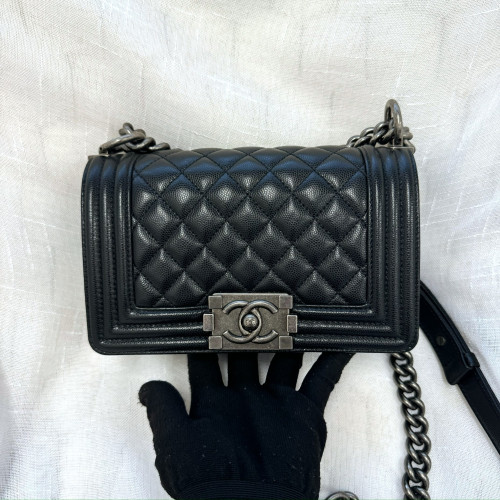 Chanel Boy 20cm