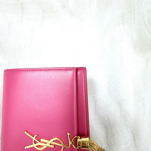 YSL Kate Wallet On Chain