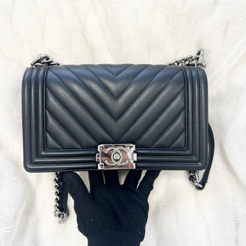 Chanel Boy 25cm Chevron