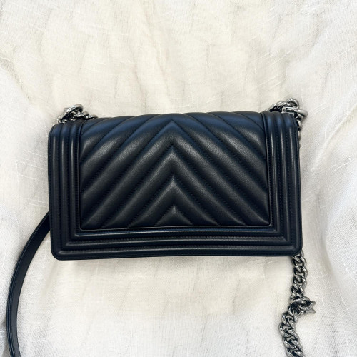 Chanel Boy 25cm Chevron