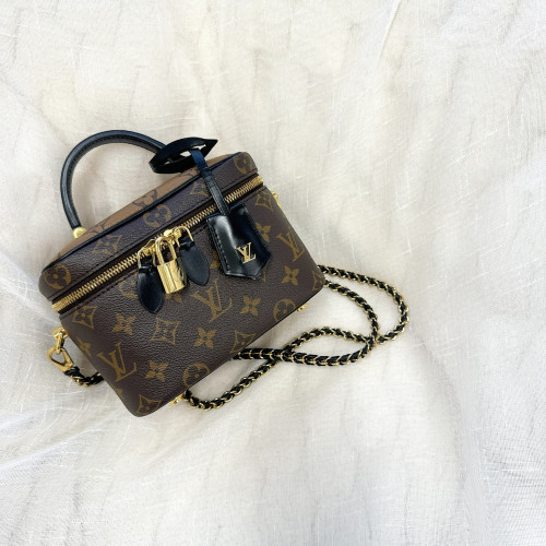 LV Vanity 