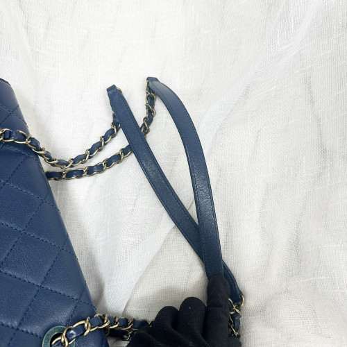 Chanel Beauty Lock Tote