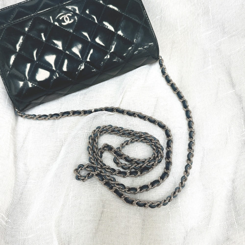 Chanel Patent Wallet On Chain