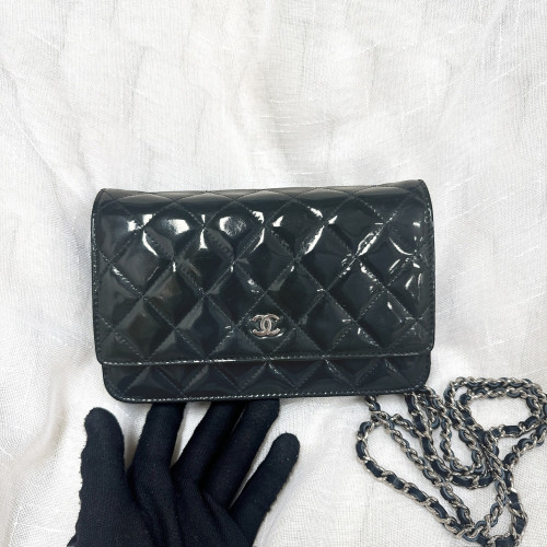 Chanel Patent Wallet On Chain