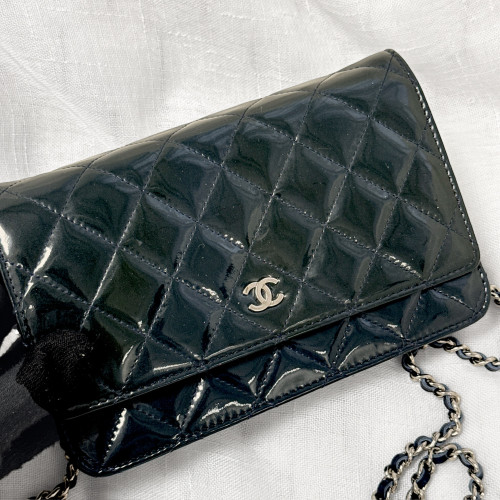 Chanel Patent Wallet On Chain