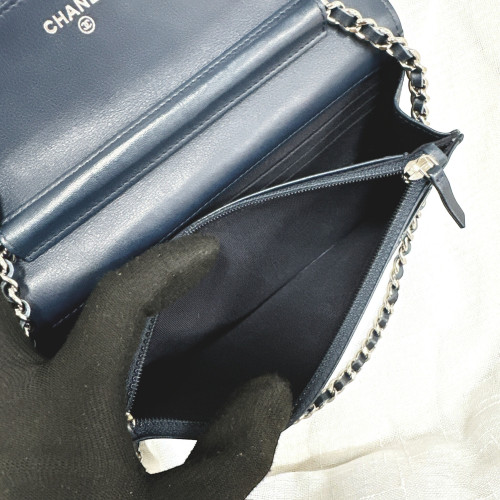 Chanel Patent Wallet On Chain