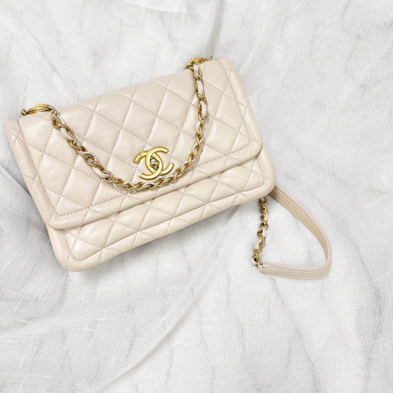 Chanel Tofu Flap 25cm