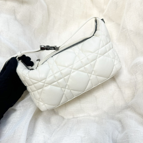 Dior Diortravel Nomad Pouch