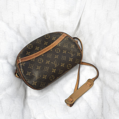 LV  MNG Senlis bag