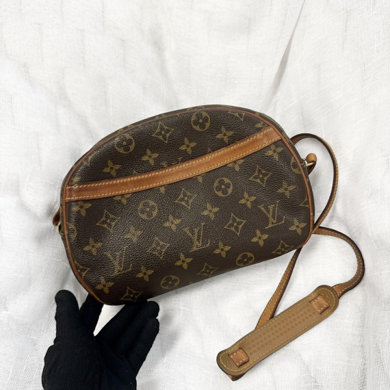 LV  MNG Senlis bag