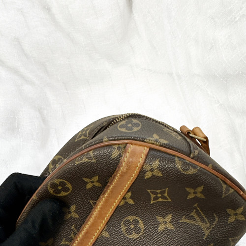 LV  MNG Senlis bag