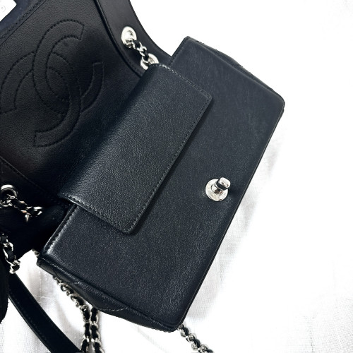 Chanel flap