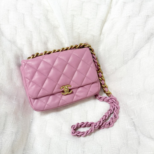 Chanel 18cm Soft Flap