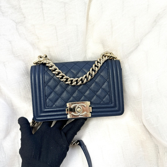 Chanel boy 20cm