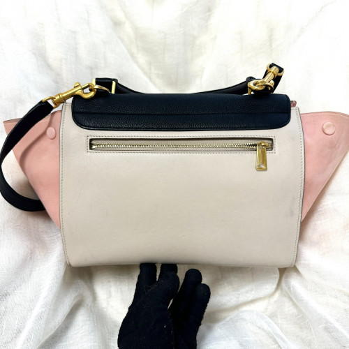 Celine trapeze