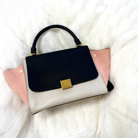 Celine trapeze