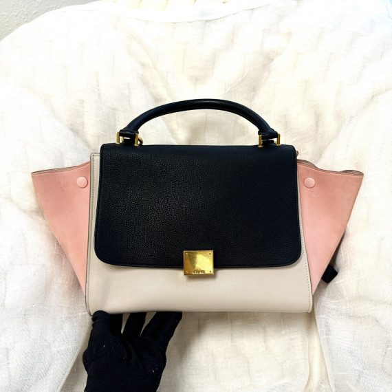 Celine trapeze